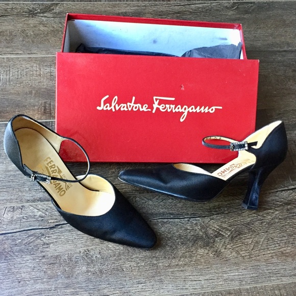 Salvatore Ferragamo Shoes - 🎉HP🎉 Salvatore Ferragamo fever high heel shoes